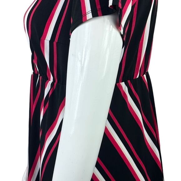 Torrid multi vertical strip wrap top size 2X - Picture 4 of 8